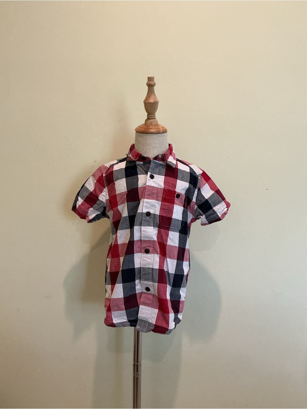 Gymboree Red, Black & White Plaid Short-Sleeve Button-Down
